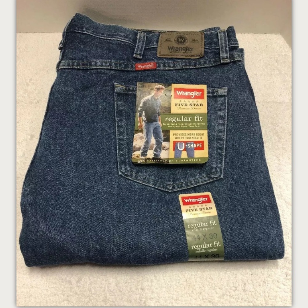 Wrangler Mens Regular Fit Straight Leg 44x30 NEW